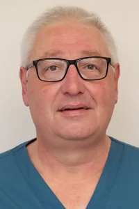 דר עופר יערי