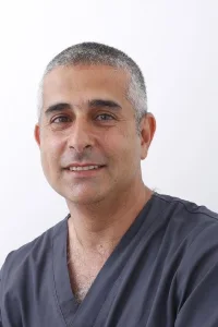 דר יזהר שוחט
